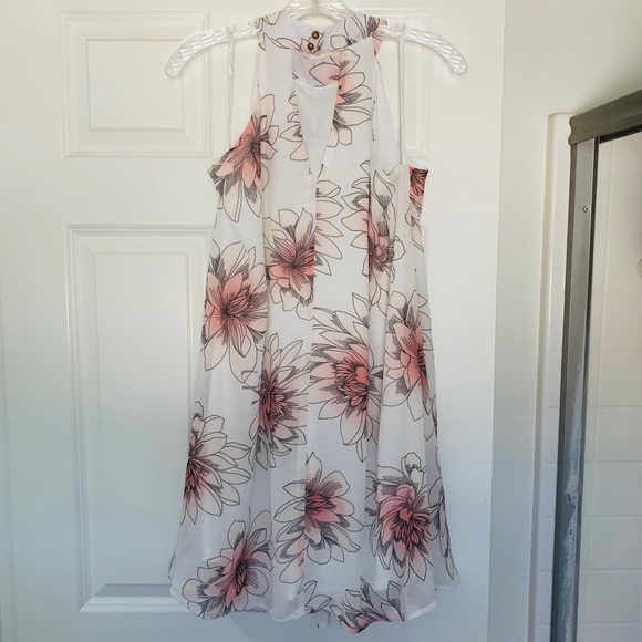Entro NWOT Floral Shift Dress - Picture 3 of 7